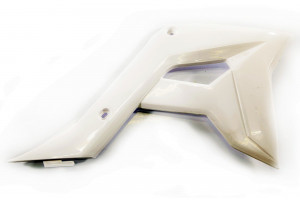 Облицовка передняя правая, белый BSE EX PH 125E PH 150E, арт. 6.160.0660
